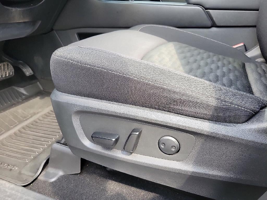 2022 Nissan Pathfinder SV 2WD