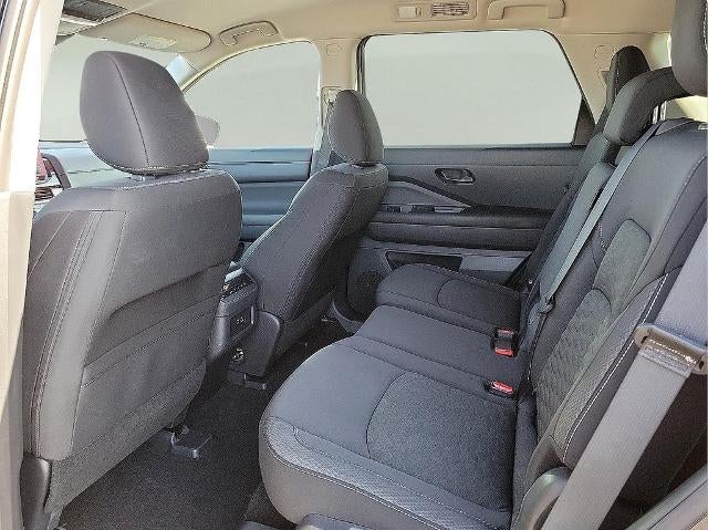 2024 Nissan Pathfinder SV 2WD