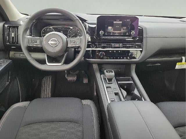 2025 Nissan Pathfinder SV 2WD
