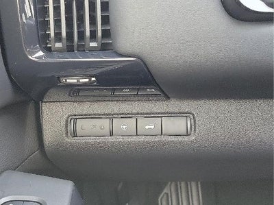 2025 Nissan Pathfinder SV 2WD