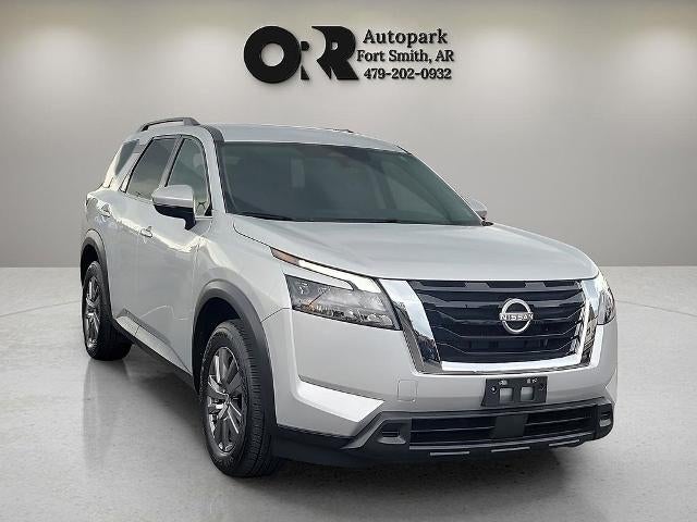 2025 Nissan Pathfinder SV 2WD's photo