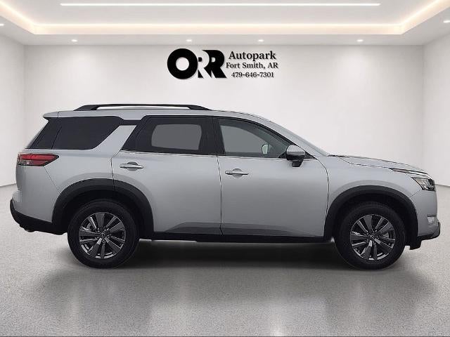 2025 Nissan Pathfinder SV 2WD