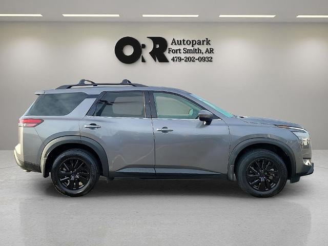 2025 Nissan Pathfinder SV 2WD