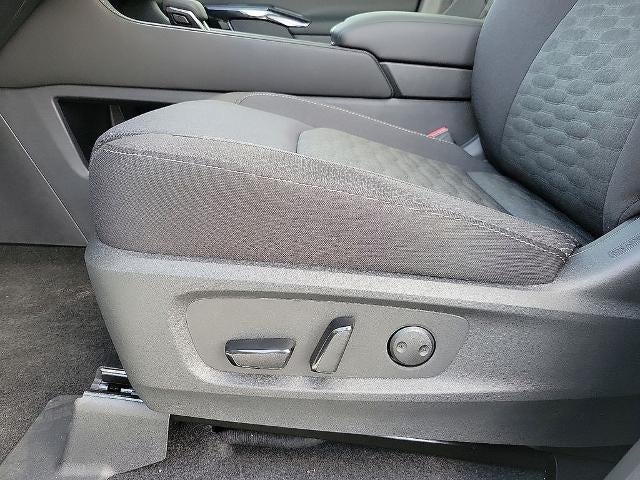 2025 Nissan Pathfinder SV 2WD