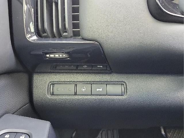 2025 Nissan Pathfinder SV 2WD