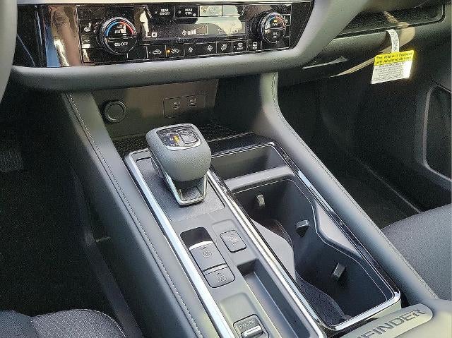 2025 Nissan Pathfinder SV 2WD