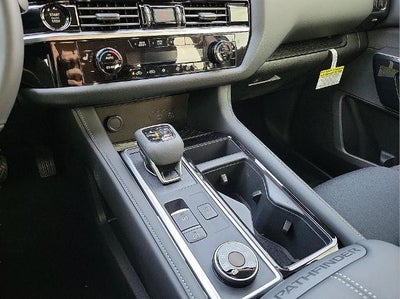 2025 Nissan Pathfinder SV 4WD