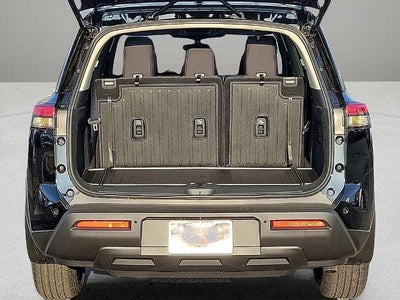 2025 Nissan Pathfinder SV 4WD