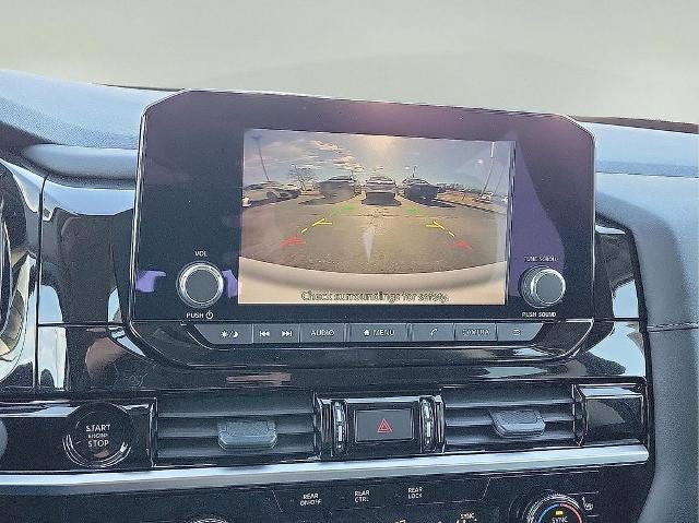 2025 Nissan Pathfinder SV 4WD