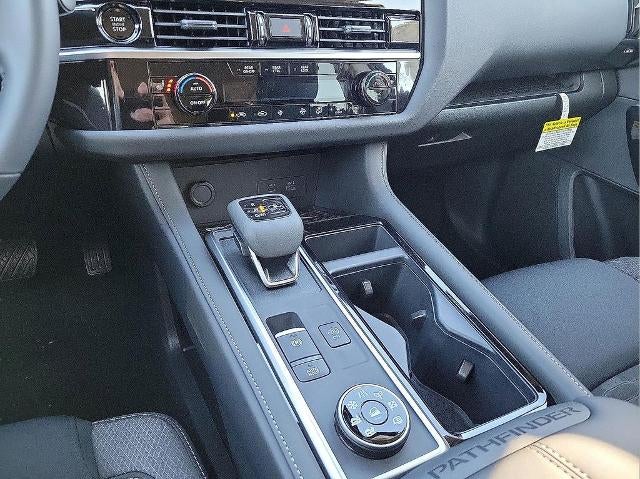 2025 Nissan Pathfinder SV 4WD