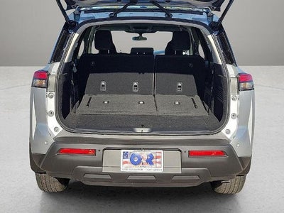 2025 Nissan Pathfinder SV 4WD