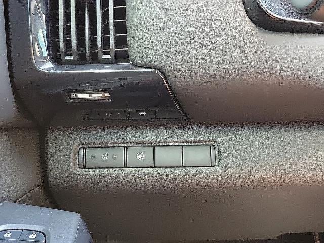 2024 Nissan Pathfinder SV 4WD
