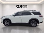 2024 Nissan Pathfinder SV 4WD