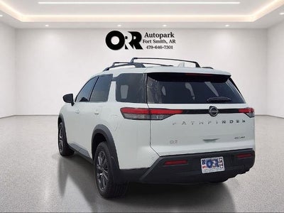2024 Nissan Pathfinder SV 4WD