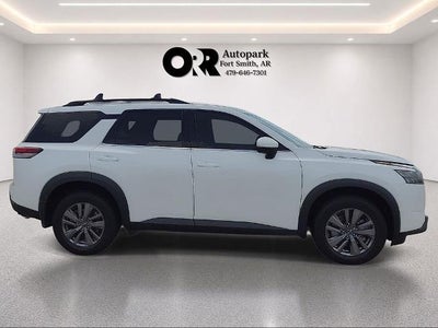 2024 Nissan Pathfinder SV 4WD