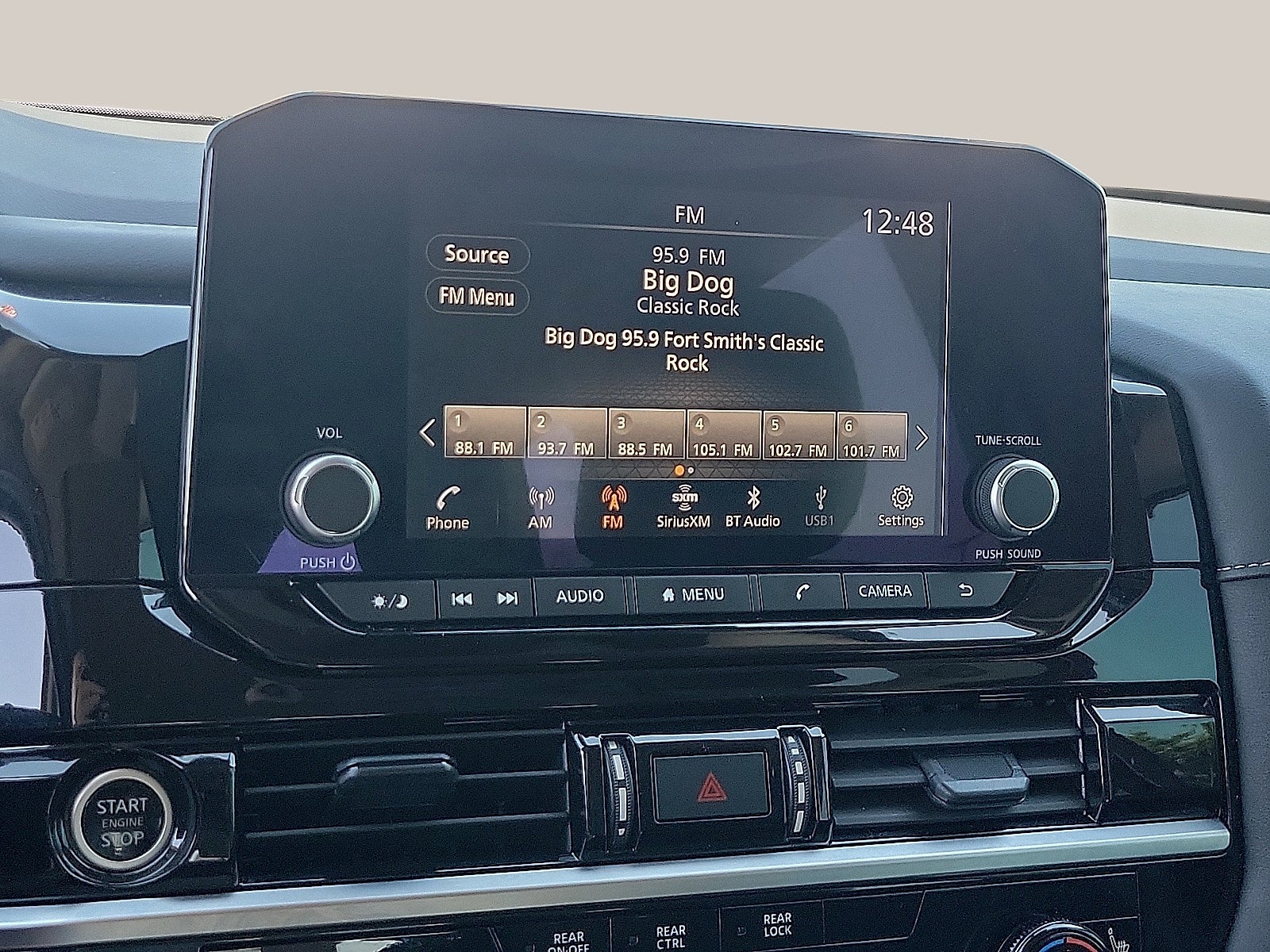 2024 Nissan Pathfinder SV 4WD