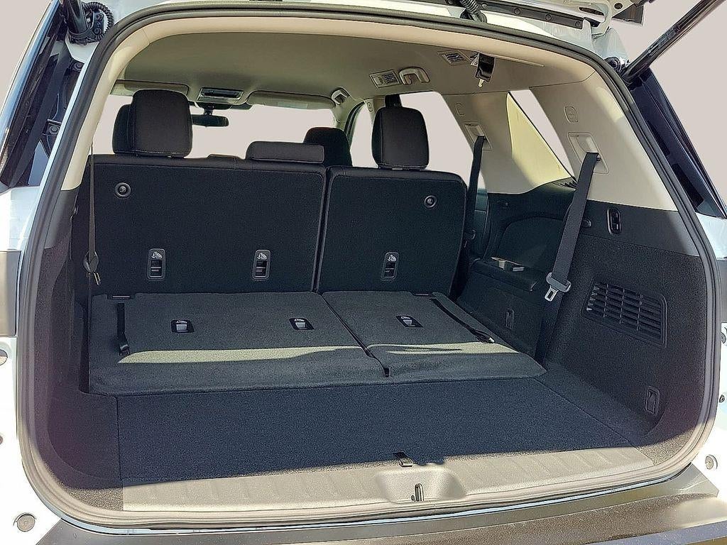 2026 Nissan Pathfinder SV 4WD