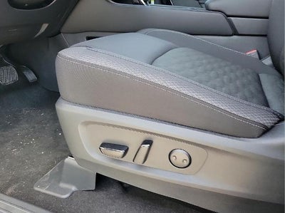 2026 Nissan Pathfinder SV 4WD