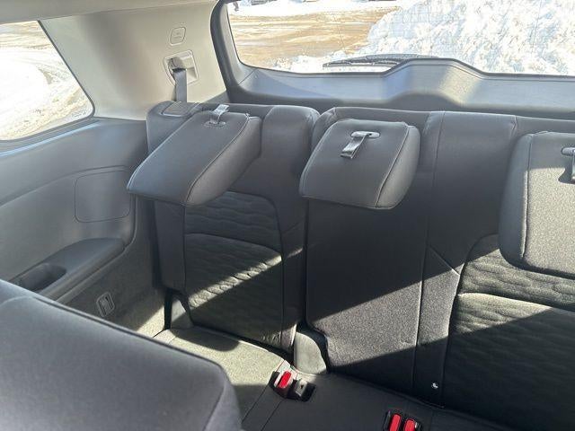 2026 Nissan Pathfinder SV 4WD