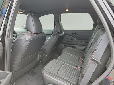 2026 Nissan Pathfinder Rock Creek 4WD