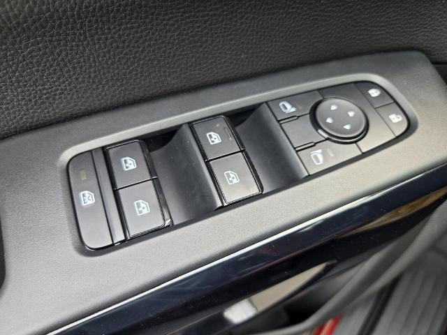 2026 Nissan Pathfinder SV 4WD