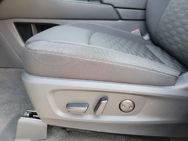2026 Nissan Pathfinder SV 4WD