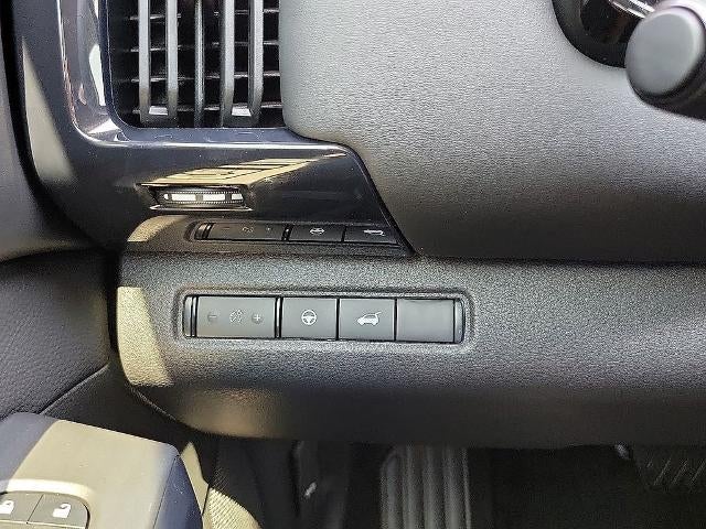 2026 Nissan Pathfinder SV 4WD