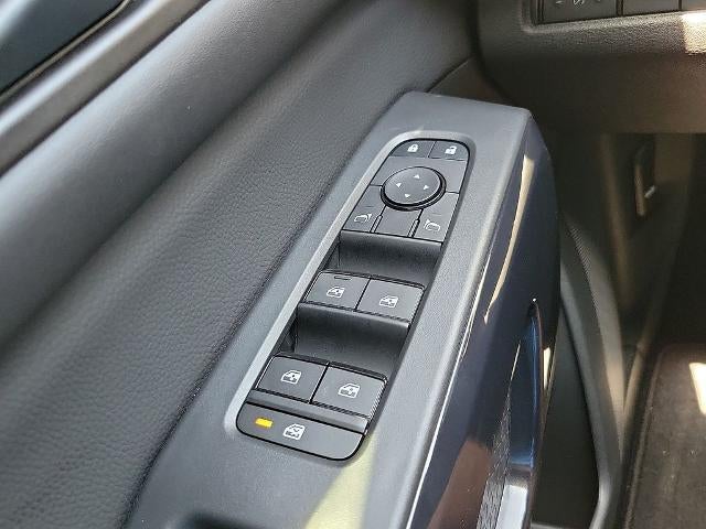 2026 Nissan Pathfinder SV 4WD
