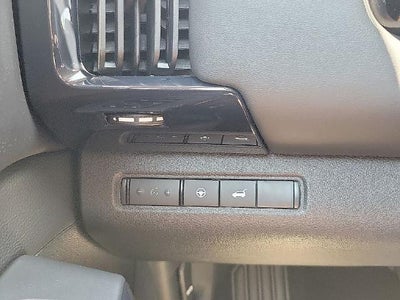 2026 Nissan Pathfinder SV 2WD