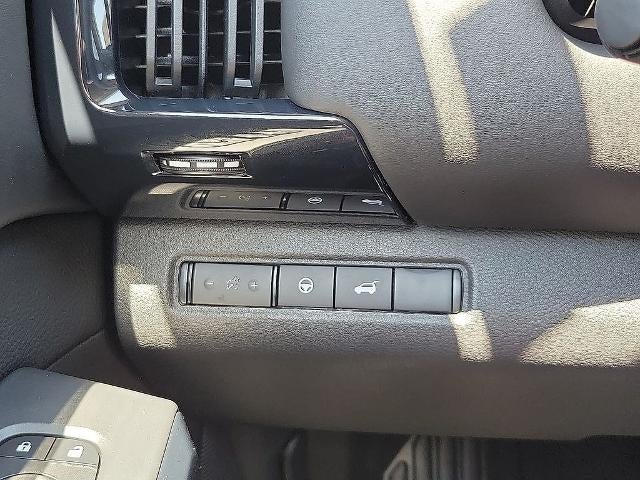 2026 Nissan Pathfinder SV 2WD