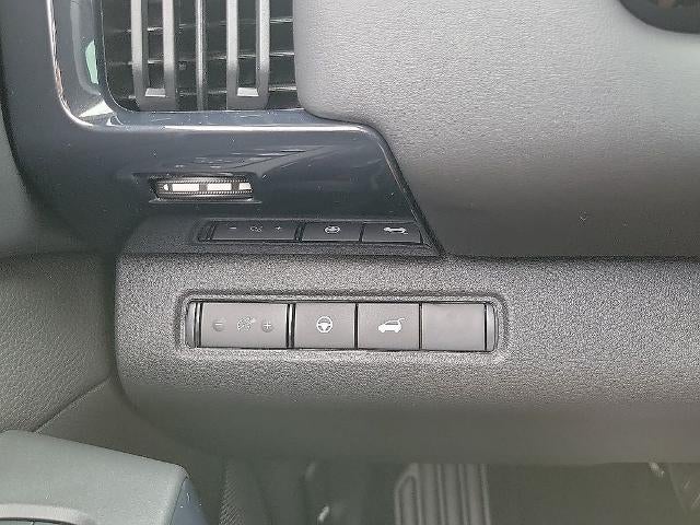 2026 Nissan Pathfinder SV 2WD