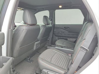 2026 Nissan Pathfinder Rock Creek 4WD