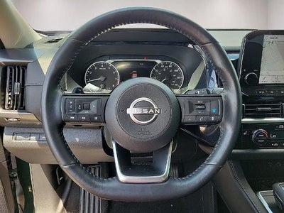 2023 Nissan Pathfinder SL 2WD
