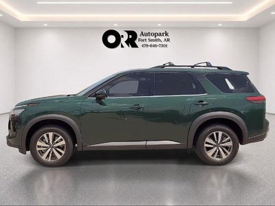 2023 Nissan Pathfinder SL 2WD