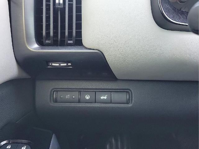 2023 Nissan Pathfinder SL 2WD