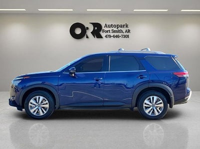 2023 Nissan Pathfinder SL 2WD