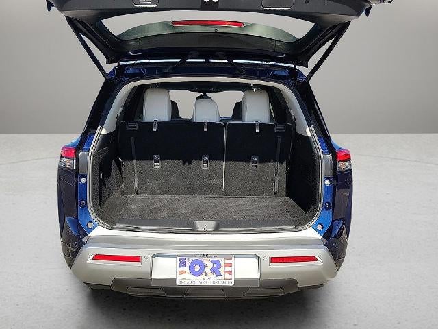 2023 Nissan Pathfinder SL 2WD