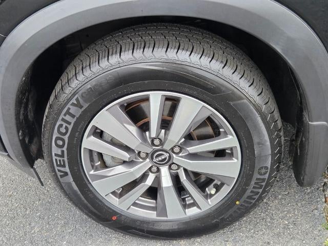 2022 Nissan Pathfinder SL 2WD