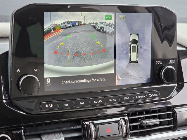 2022 Nissan Pathfinder SL 2WD