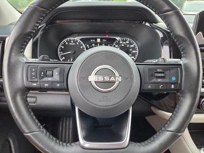 2022 Nissan Pathfinder SL 2WD