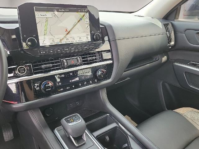 2022 Nissan Pathfinder SL 2WD
