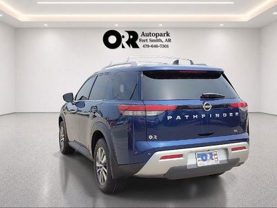 2022 Nissan Pathfinder SL 2WD