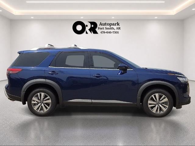 2022 Nissan Pathfinder SL 2WD