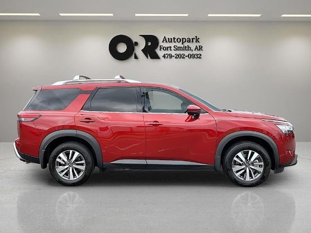 2024 Nissan Pathfinder SL 2WD