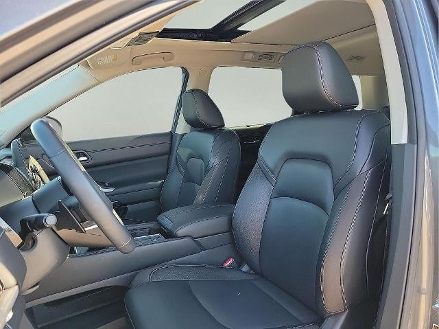 2023 Nissan Pathfinder SL 2WD