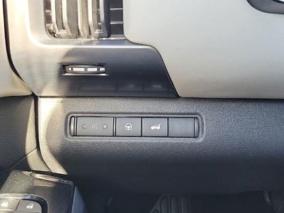 2022 Nissan Pathfinder SL 2WD