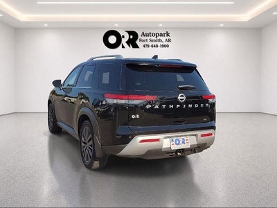 2022 Nissan Pathfinder SL 2WD