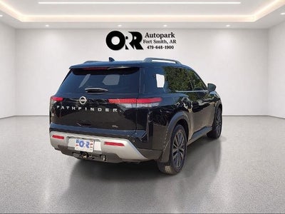 2022 Nissan Pathfinder SL 2WD