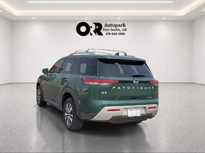 2023 Nissan Pathfinder SL 4WD