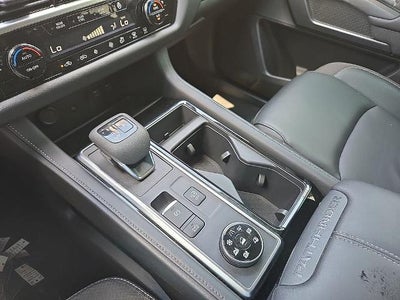2023 Nissan Pathfinder SL 4WD